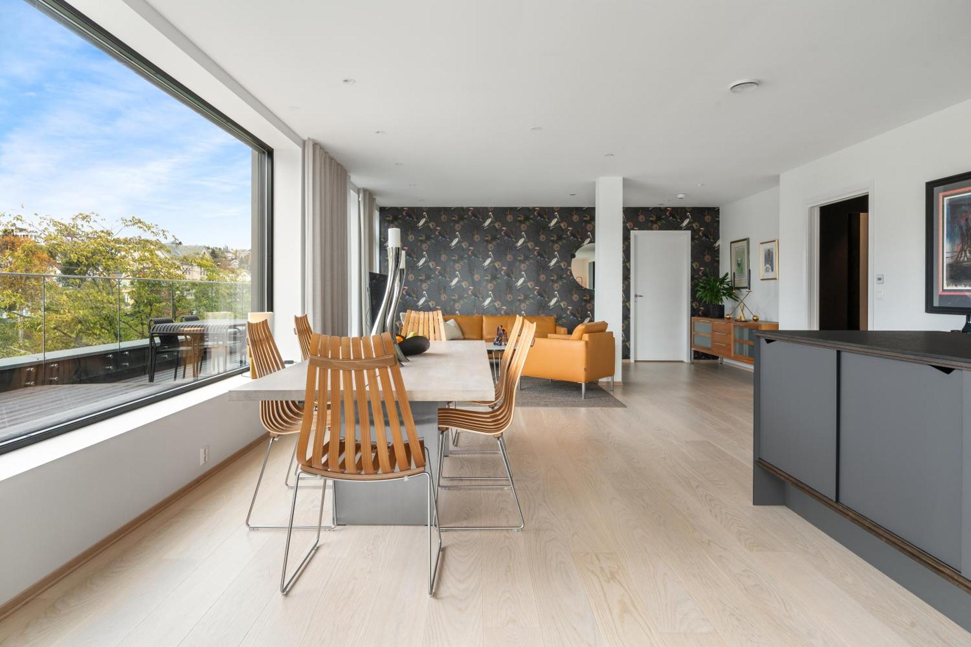 Luxury Apartment Downtown Tromso With 2 Bedrooms And 2 Bathrooms And Parking ภายนอก รูปภาพ