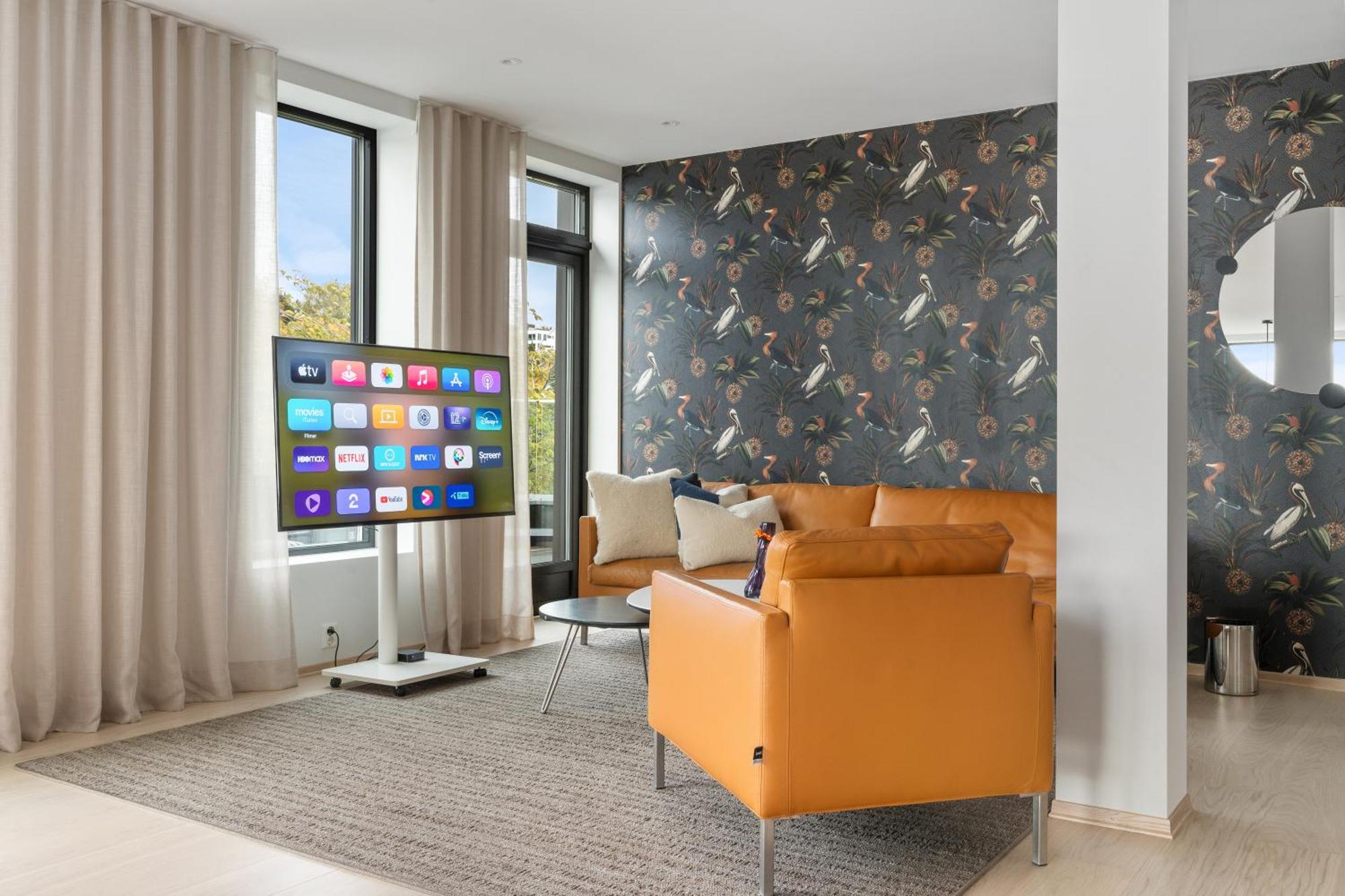 Luxury Apartment Downtown Tromso With 2 Bedrooms And 2 Bathrooms And Parking ภายนอก รูปภาพ