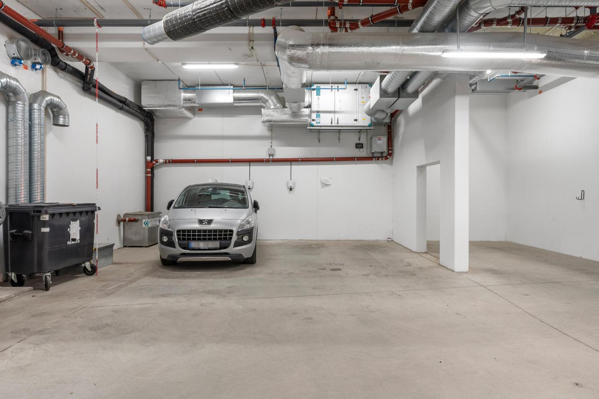 Luxury Apartment Downtown Tromso With 2 Bedrooms And 2 Bathrooms And Parking ภายนอก รูปภาพ